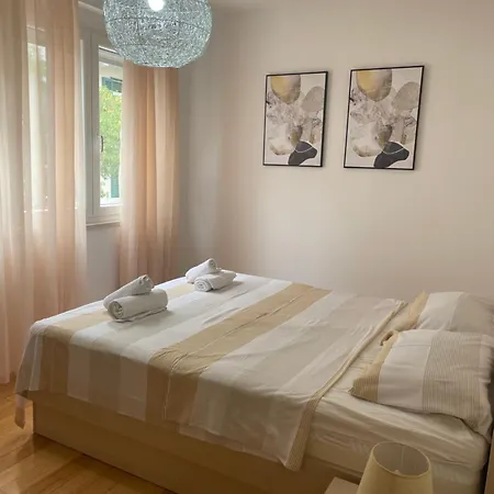 Апартаменты Kates Place Centar *