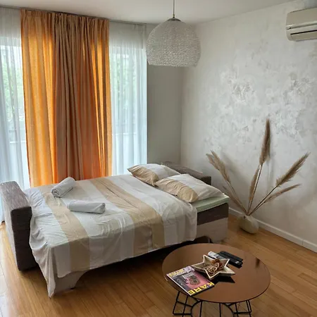 Kates Place Centar *